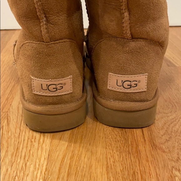 Tall Ugg Boots - Picture 2 of 4
